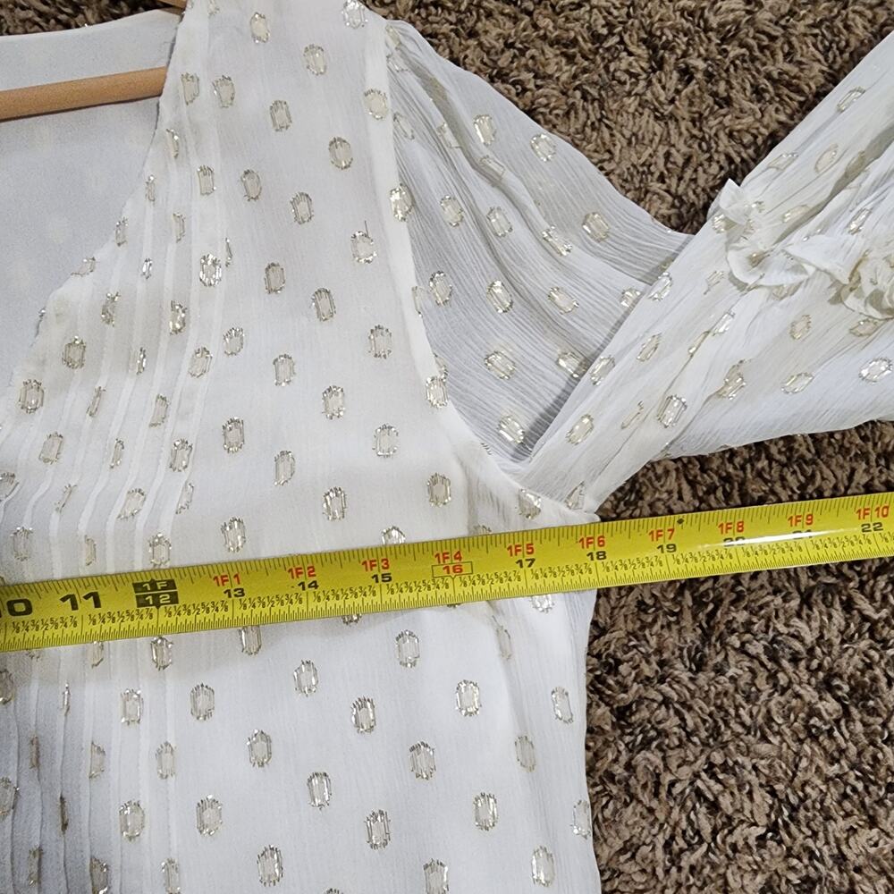 Lilly Pulitzer Ivory Gold Metallic Silk Relaxed Fit Blouse Pleated V-Neck Small - Picture 10 of 10